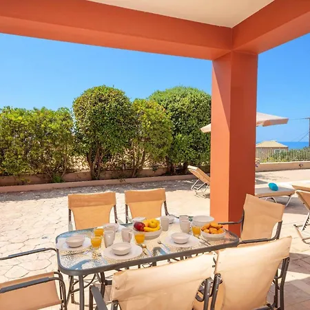 Вилла Provenzo By *