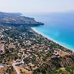Provenzo By Villa Lourdata (Kefalonia)
