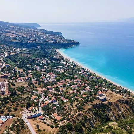 Provenzo By Villa Lourdata (Kefalonia)